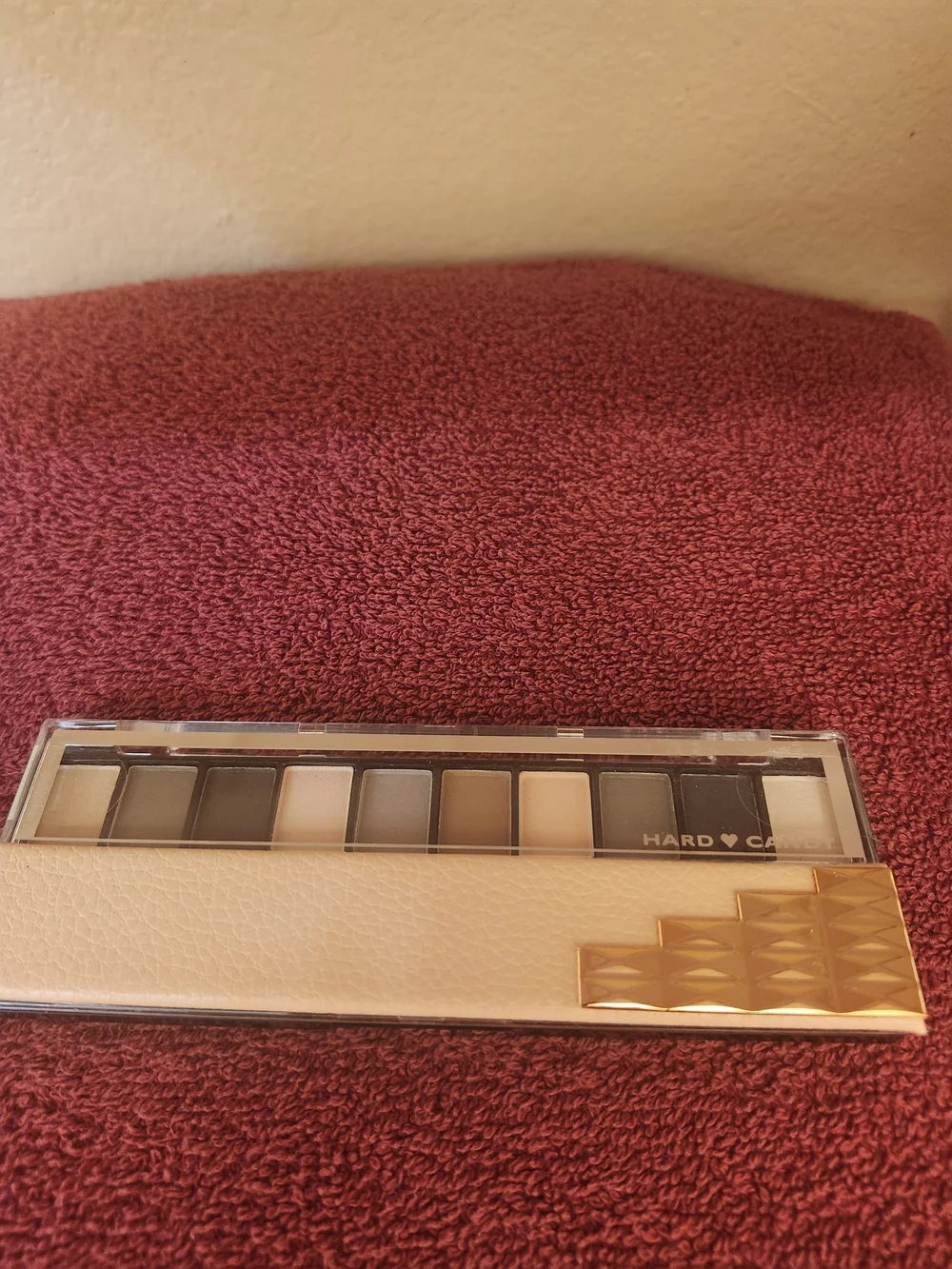 Neutral Eyeshadow Palette - Cream & Taupe Shades